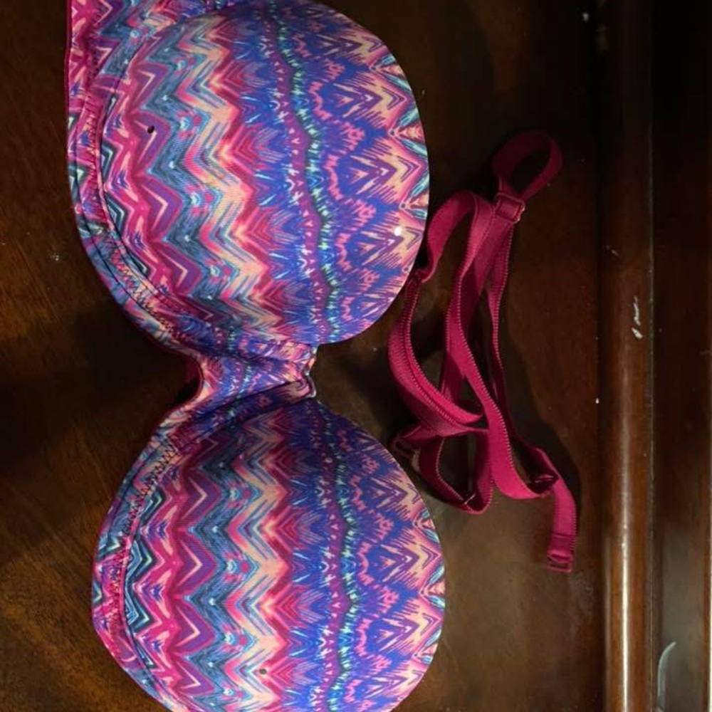 PINK Victoria's Secret Multicolor Zigzag Bra